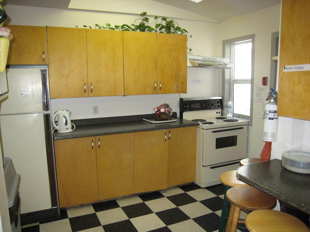 Kelowna Okanagan Lake Hostel Exteriér fotografie